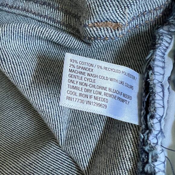 Ava & Viv Women's Plus Size High Waisted Bermuda Jean Shorts - Size 24 - NWT - Picture 11 of 13